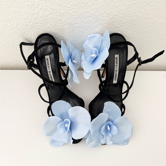 Manolo Blahnik Shoes - Reworked Manolo Blahnik orchid heels